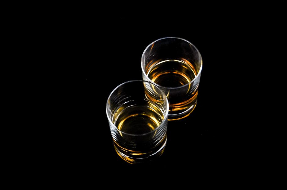 Nosingglas vs tumbler: vilket whiskyglas passar dig?